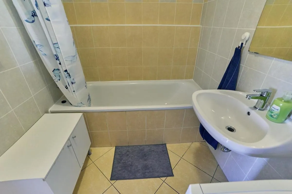 Cozy Quiet Stay With Ac And Parking Budapest Apartment