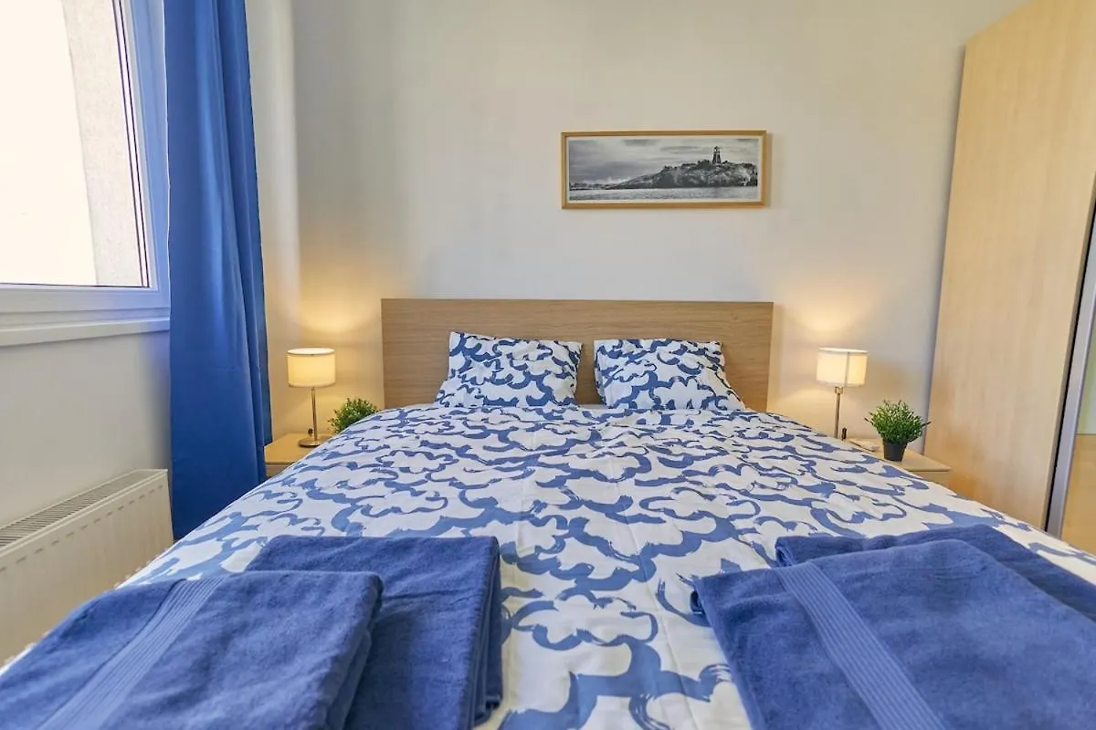 Cozy Quiet Stay With Ac And Parking Budapest